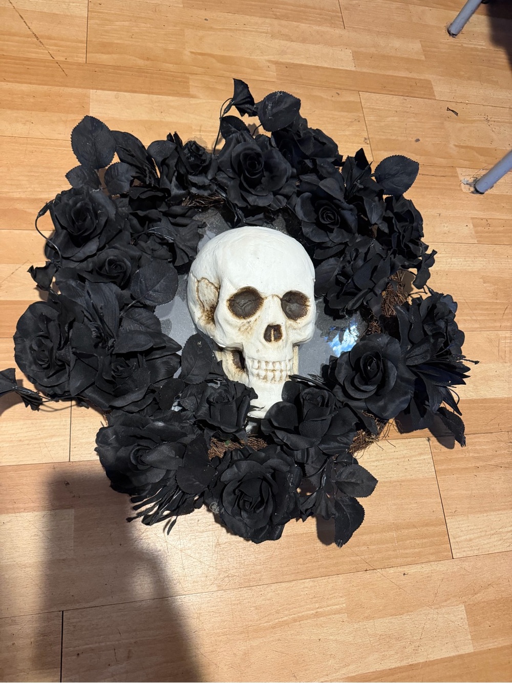 Black Skull Floral Wreath - Home Accents Wall Decor Halloween
